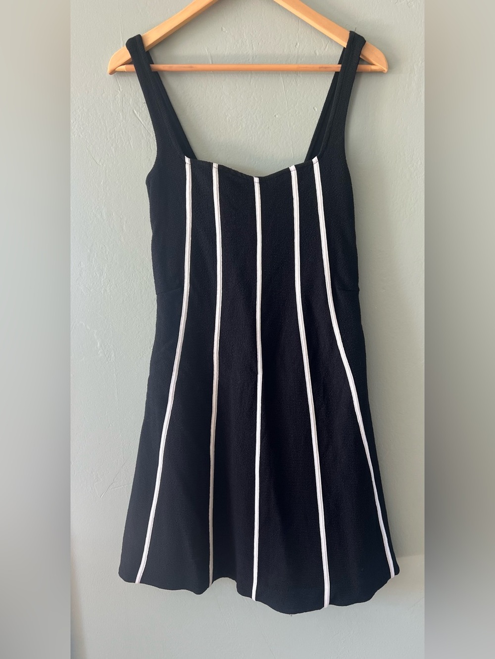 Anthropologie Maeve Sweetheart Mini Dress Black White Piping Size 4
